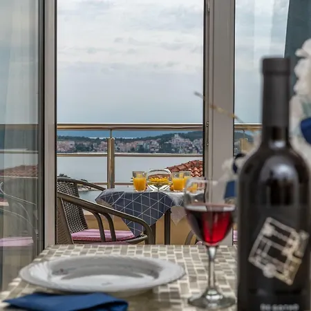 2bedroom Marina With A View Апартаменты
