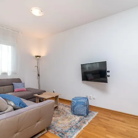 Апартаменты 2bedroom Marina With A View Трогир