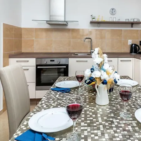 2bedroom Marina With A View Апартаменты