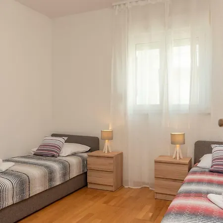 Daire 2bedroom Marina With A View Trogir