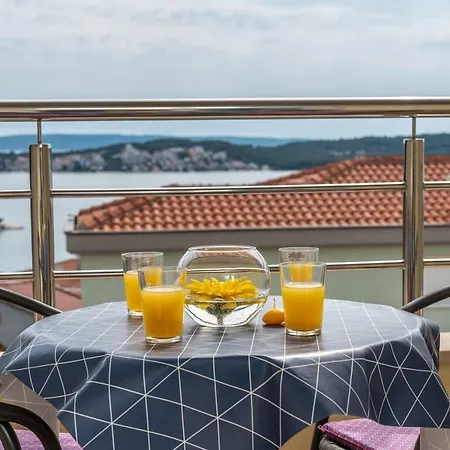 דירה 2bedroom Marina With A View טרוגיר